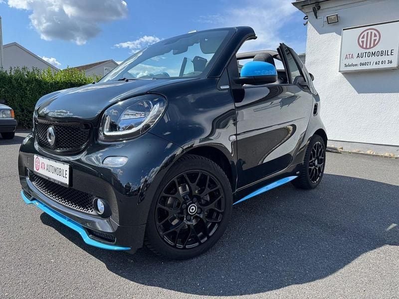 Schwarz Gebraucht 2016 Smart ForTwo Cabrio Brabus Cabrio | 16.900 € (Fairer Preis) - Bild 1/4