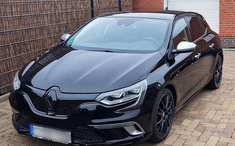 Schwarz Gebraucht 2017 Renault Mégane IV Bose Edition Limousine | 16.500 € (Fairer Preis) - Bild 1/4