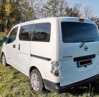 Gebraucht Nissan e-NV200 80 kW (109 PS) 2015 Weiß Van / Kleinbus