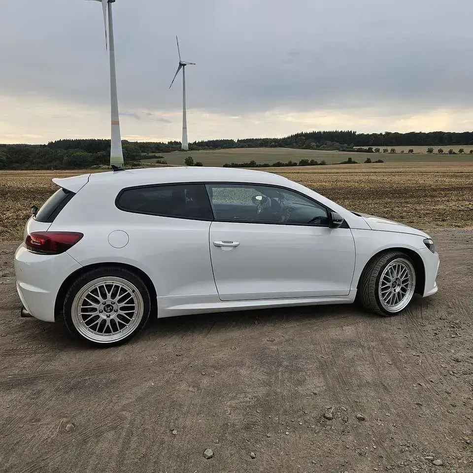 Gebraucht VW Scirocco R 265 PS (194 kW) 2011 Coupé