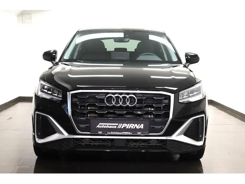 Używany Audi Q2 S-Line 150 KM (110 kW) 2025 Czarny SUV