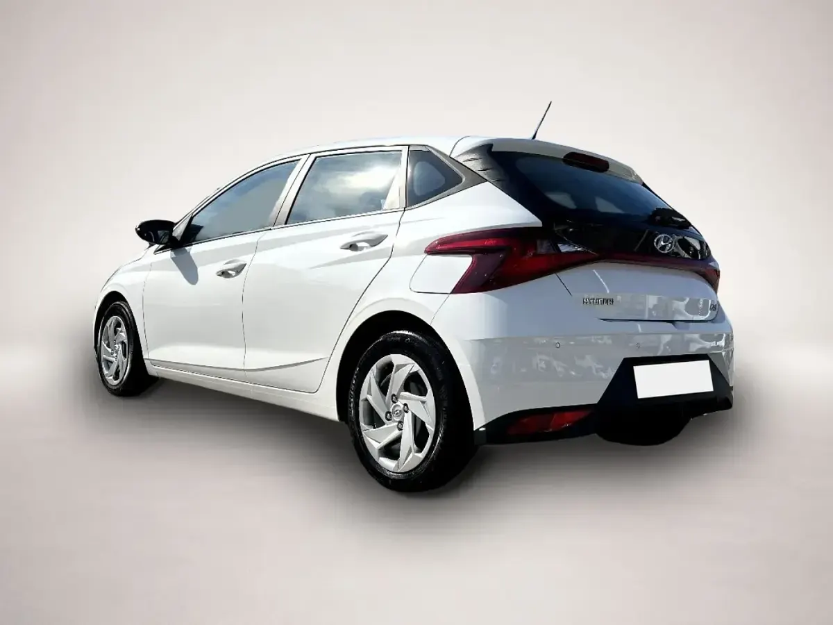 Gebraucht Hyundai i20 Select 84 PS (61 kW) 2022 Weiß Kleinwagen