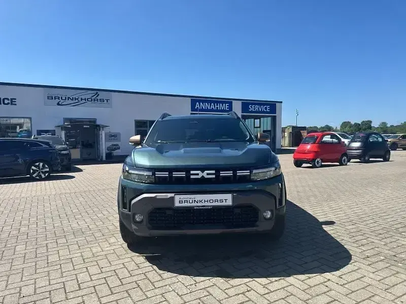 Neu Dacia Duster Extreme 122 PS (89 kW) 2026 Zedergrün SUV