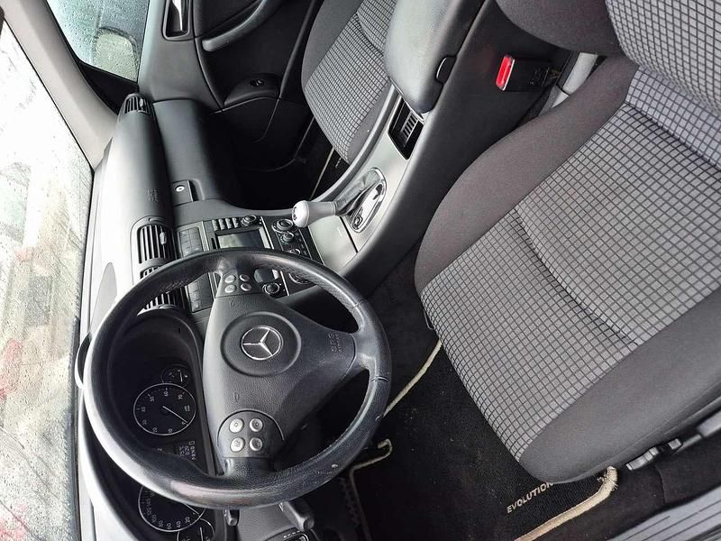 Gebraucht Mercedes C200 163 PS (119 kW) 2006 Blau Coupé