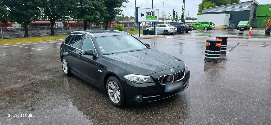 Gebraucht BMW 525 204 PS (150 kW) 2011 Schwarz Kombi