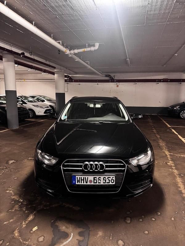 Gebraucht Audi A4 150 PS (110 kW) 2013 Schwarz Kombi