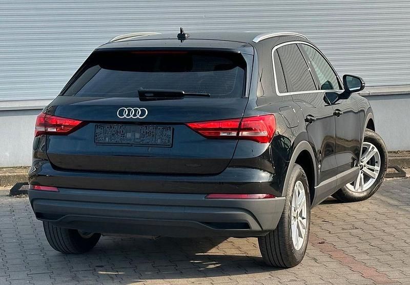 Second-hand Audi Q3 150 CP (110 kW) 2024 Negru SUV