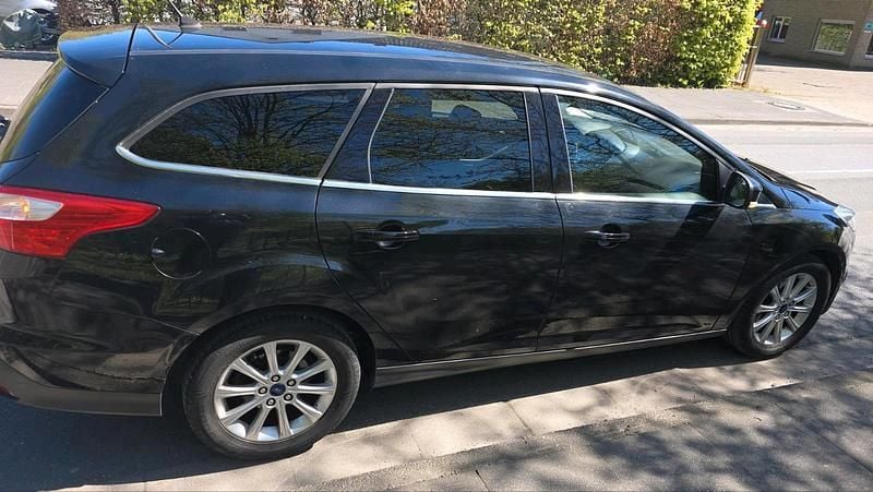 Gebraucht Ford Focus 2012 Schwarz Coupé