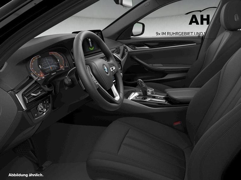 Gebraucht BMW 520 Efficient Dynamics 190 PS (139 kW) 2021 Schwarz uni Kombi