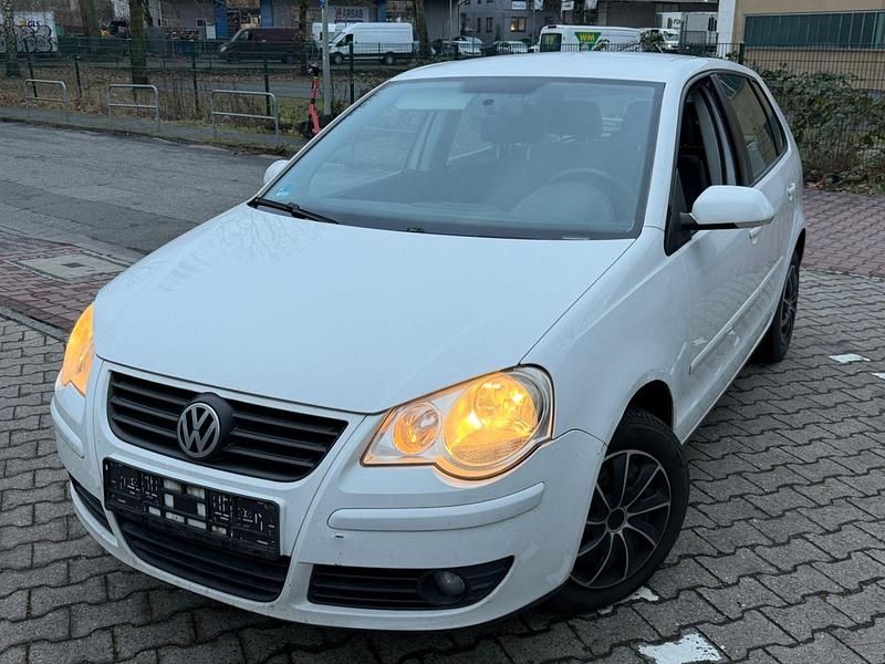 Weiß Gebraucht 2007 VW Polo Comfortline Kleinwagen | 1.499 € (Fairer Preis) - Bild 1/4