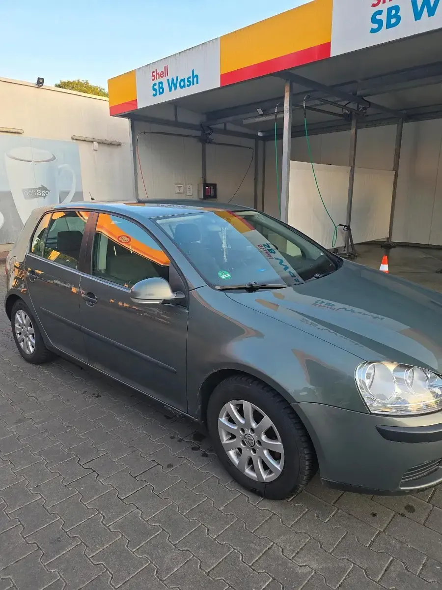 Gebraucht VW Golf IV 75 PS (55 kW) 2005 Silber Kleinwagen
