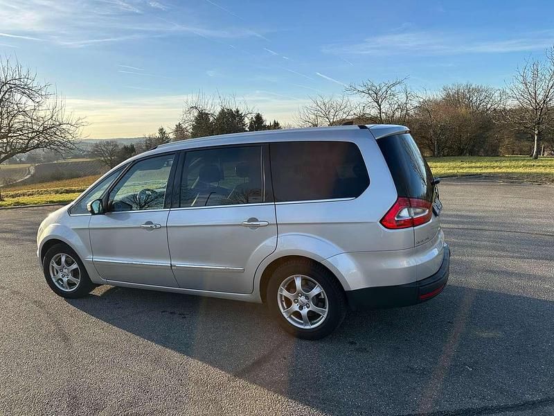 Gebraucht Ford Galaxy Titanium 200 PS (147 kW) 2011 Silber Van / Kleinbus
