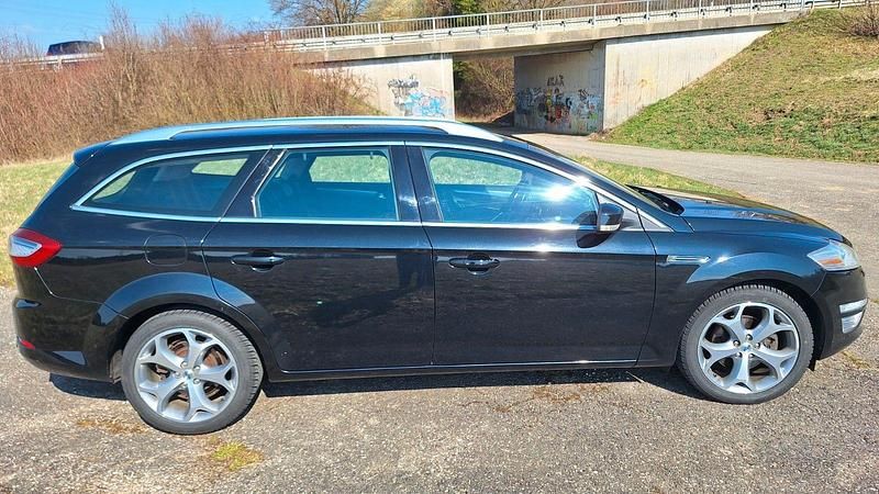 Gebraucht Ford Mondeo Titanium 200 PS (147 kW) 2011 Schwarz Kombi