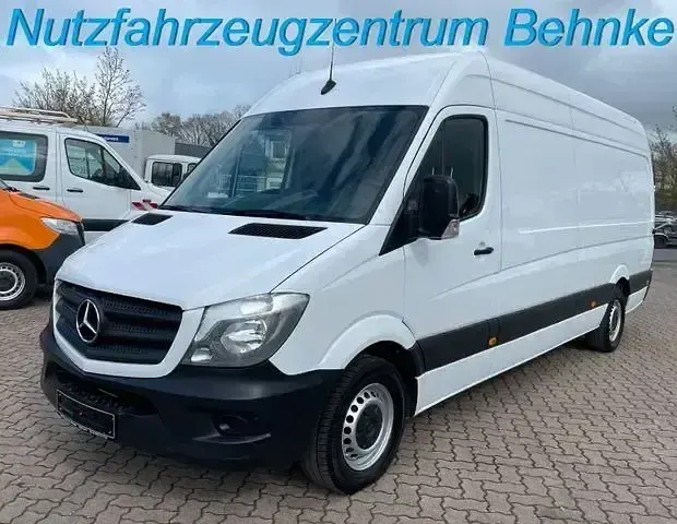 Second-hand Mercedes Sprinter 163 CP (119 kW) 2018 Alb Van