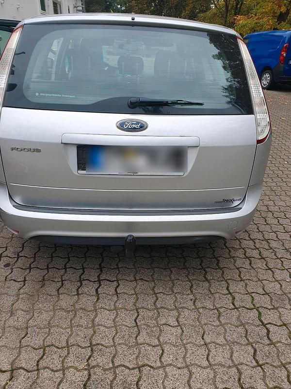 Silber Gebraucht 2008 Ford Focus Kombi | 1.380 € (Guter Preis) - Bild 1/4