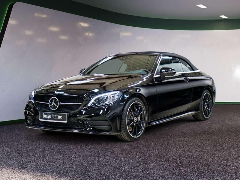 Gebraucht Mercedes C300 AMG 258 PS (189 kW) 2024 Schwarz Cabrio