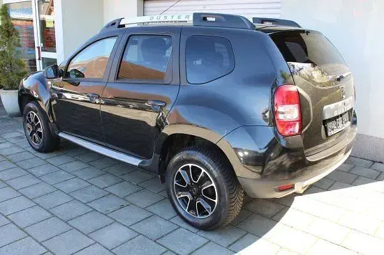 Gebraucht Dacia Duster Black Shadow 125 PS (91 kW) 2017 Schwarz SUV
