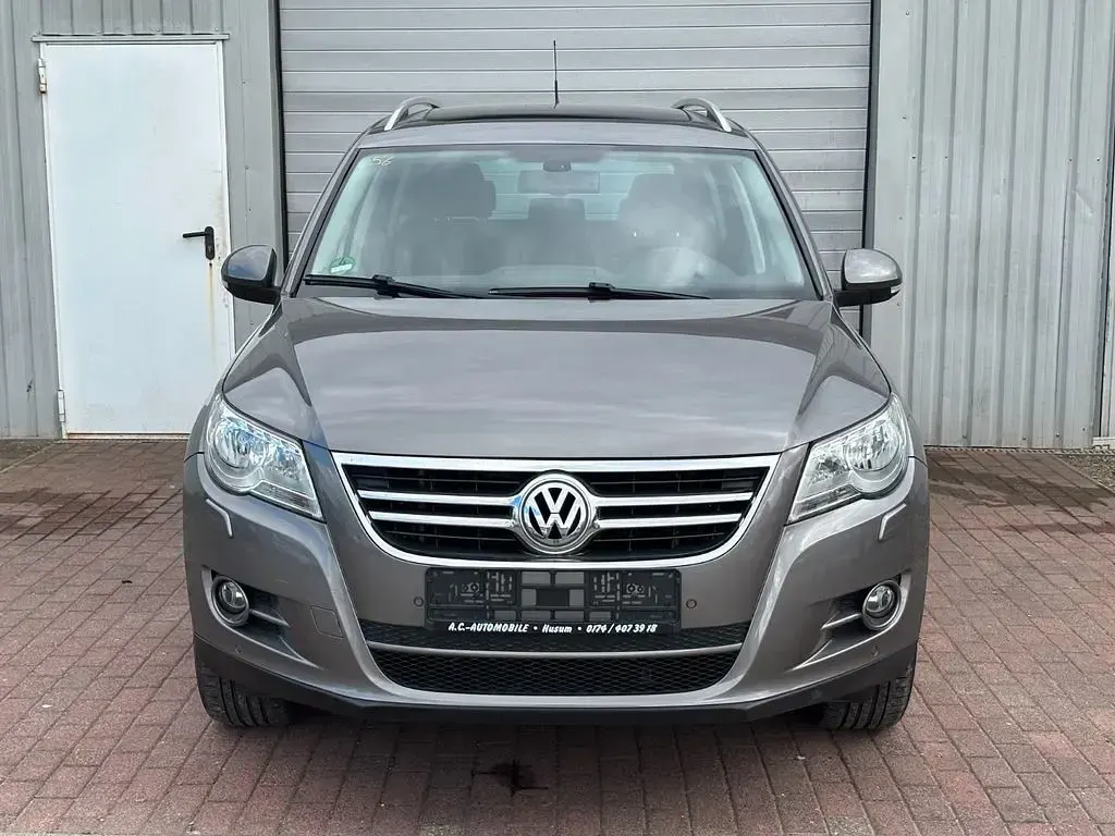 Używany VW Tiguan Team 150 KM (110 kW) 2011 Szary SUV