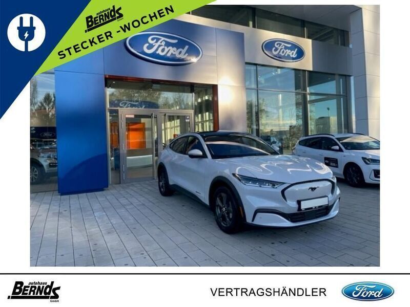Space white metallic Gebraucht 2022 Ford Mustang Mach-E SUV | 36.999 € (Fairer Preis) - Bild 1/4
