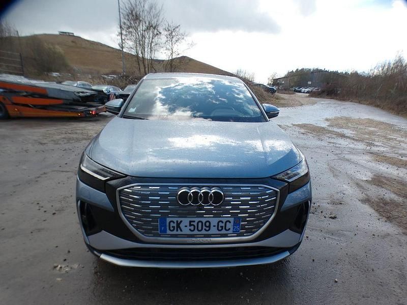 Gebraucht Audi Q4 e-tron S-Line 194 kW (265 PS) 2022 Geysirblau metallic SUV