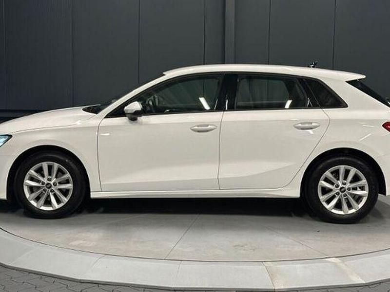 Gebraucht Audi A3 Basis 110 PS (80 kW) 2023 Ibisweiß Kombi