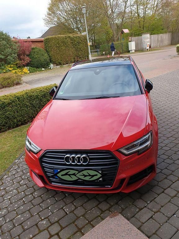Rot Gebraucht 2018 Audi A3 S-Line Limousine | 17.500 € (Guter Preis) - Bild 1/4