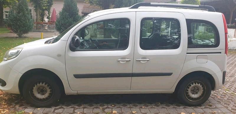 Weiß Gebraucht 2013 Renault Kangoo Van / Kleinbus | 4.900 € (Fairer Preis) - Bild 1/4
