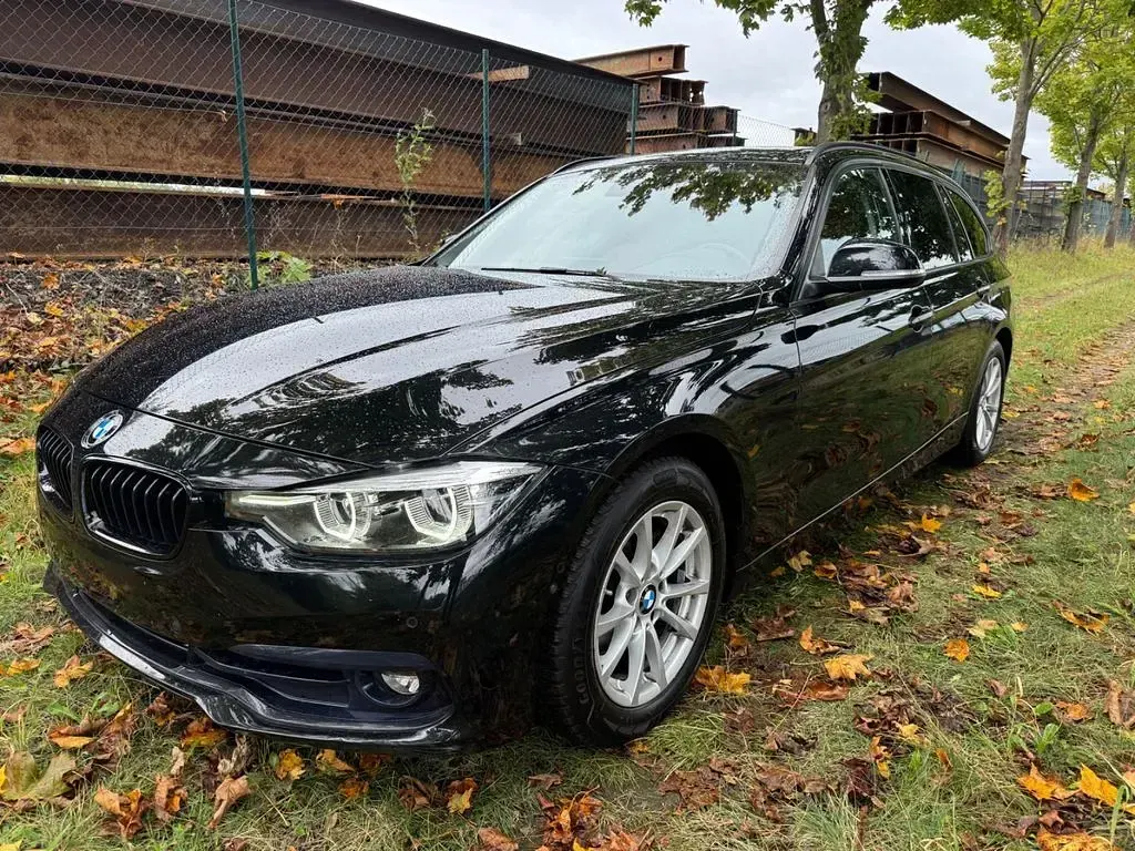 Gebraucht BMW 320 Efficient Dynamics 163 PS (119 kW) 2019 Schwarz Limousine