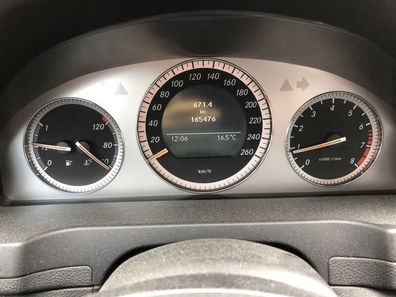 Silber Gebraucht 2007 Mercedes C200 Avantgarde Limousine | 5.750 € (Superpreis) - Bild 1/4