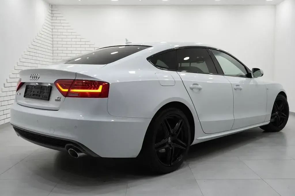 Gebraucht Audi A5 Sportback S-Line 245 PS (180 kW) 2015 Weiß Kleinwagen