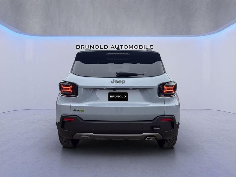 Neu Jeep Avenger North 145 PS (106 kW) 2026 Grau SUV