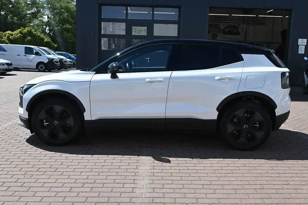 Gebraucht Volvo EX30 CC Performance 314 kW (428 PS) 2025 Weiß SUV