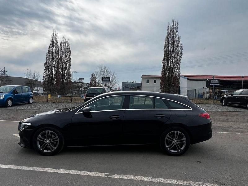 Gebraucht Mercedes CLA180 116 PS (85 kW) 2020 Schwarz Limousine