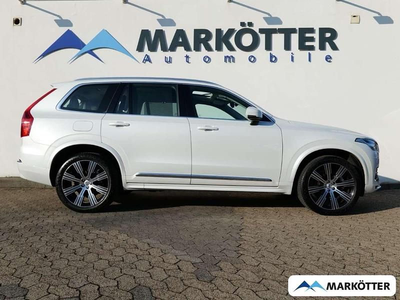 Gebraucht Volvo XC90 Plus 235 PS (172 kW) 2023 Crystal white / metallic SUV