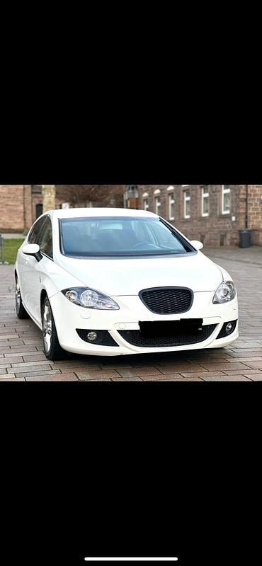 Weiß Gebraucht 2008 Seat Leon Kleinwagen | 2.750 € (Superpreis) - Bild 1/4
