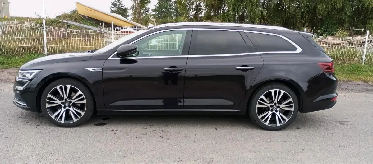Gebraucht Renault Talisman Initiale Paris 160 PS (117 kW) 2017 Schwarz Kombi