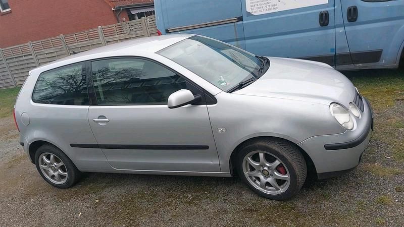 Gebraucht VW Polo 46 PS (33 kW) 2003 Grau Kleinwagen