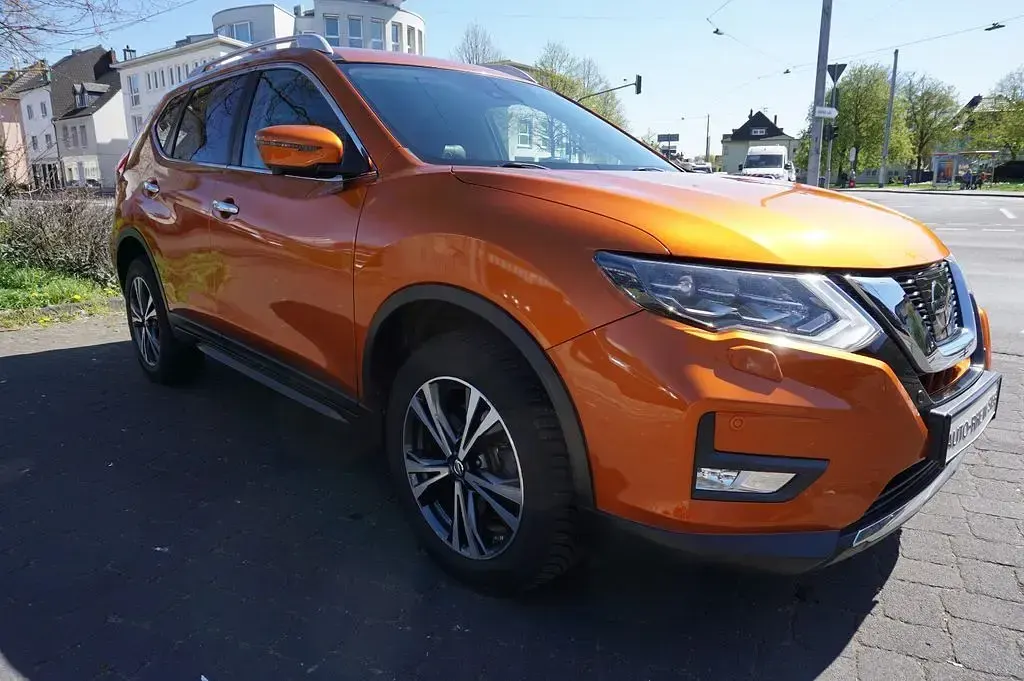 Gebraucht Nissan X-Trail N-Connecta 177 PS (130 kW) 2017 Orange SUV