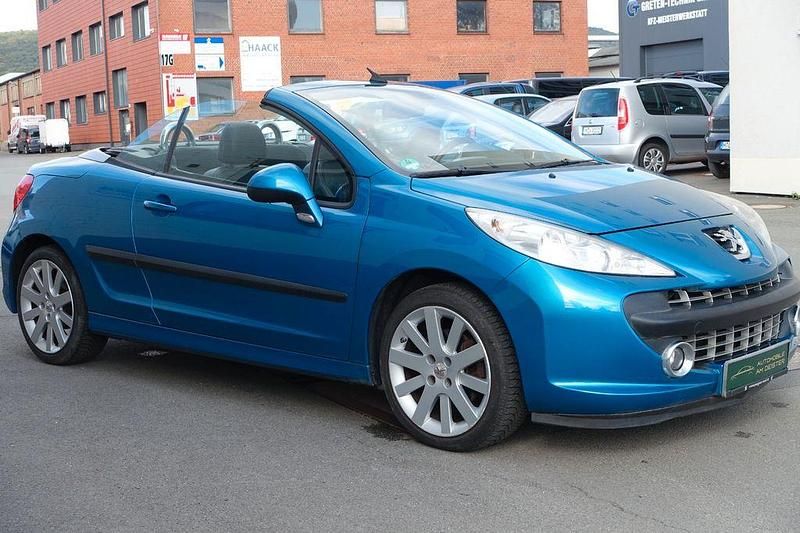 Blau Gebraucht 2007 Peugeot 207 CC Sport Cabrio | 4.990 € (Etwas zu teuer) - Bild 1/4