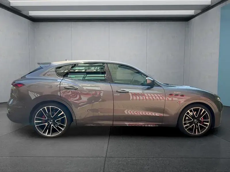 Gebraucht Maserati Levante 581 PS (427 kW) 2020 Grau SUV
