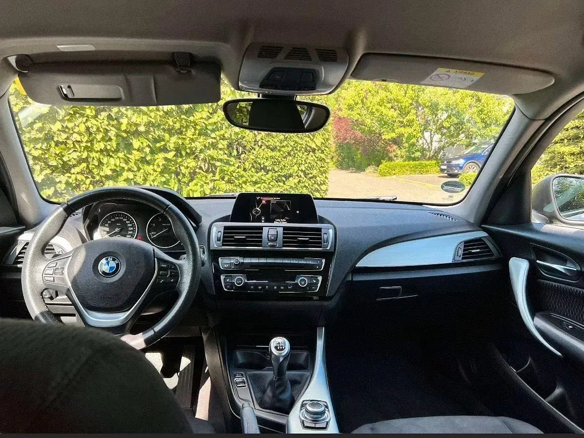 Gebraucht BMW 116 116 PS (85 kW) 2016 Schwarz Kleinwagen