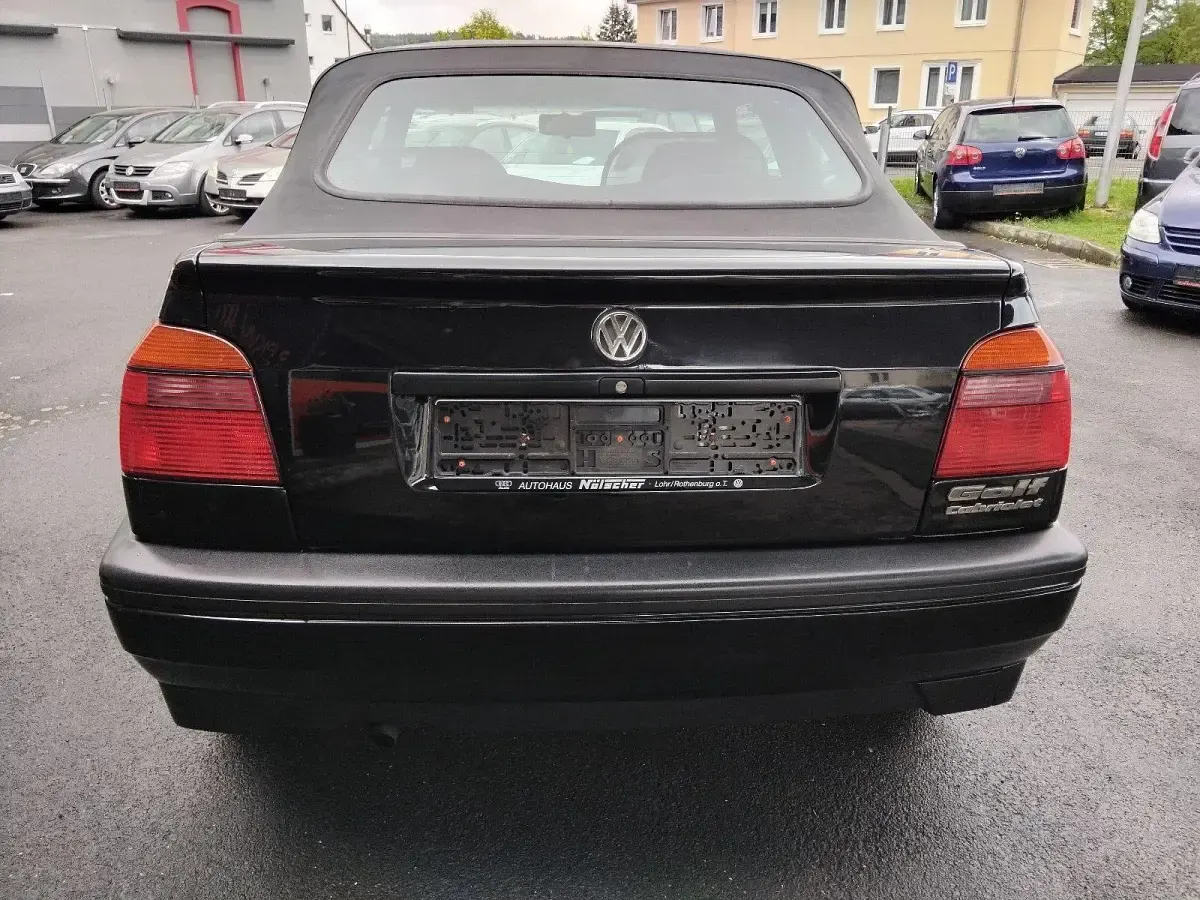 Gebraucht VW Golf Cabriolet Karmann 90 PS (66 kW) 1998 Schwarz Cabrio
