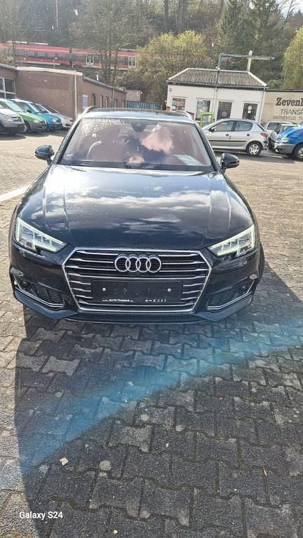 Gebraucht Audi A4 Design 150 PS (110 kW) 2019 Schwarz Kombi