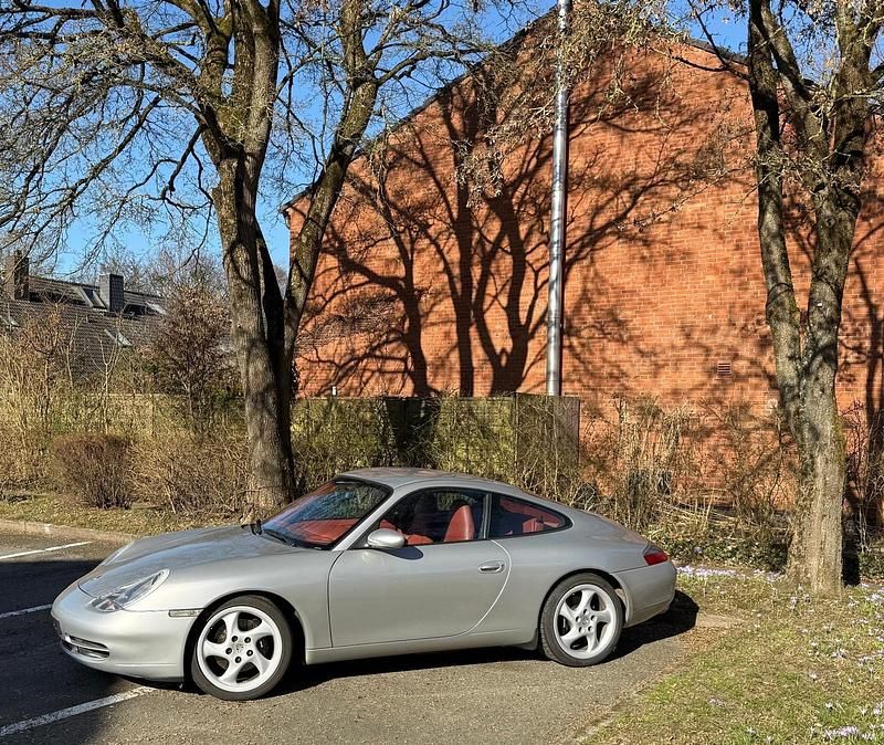 Gebraucht Porsche 996 200 PS (147 kW) 1998 Silber Coupé