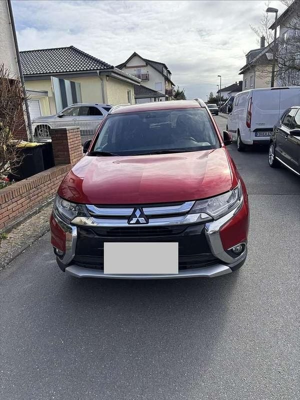 Gebraucht Mitsubishi Outlander Edition+ 150 PS (110 kW) 2018 SUV
