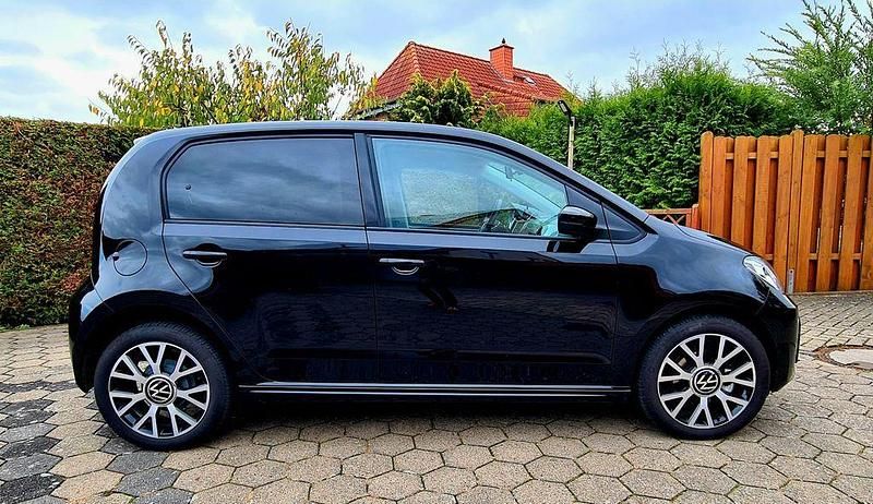 Gebraucht VW e-up! 61 kW (83 PS) 2022 Schwarz Kleinwagen