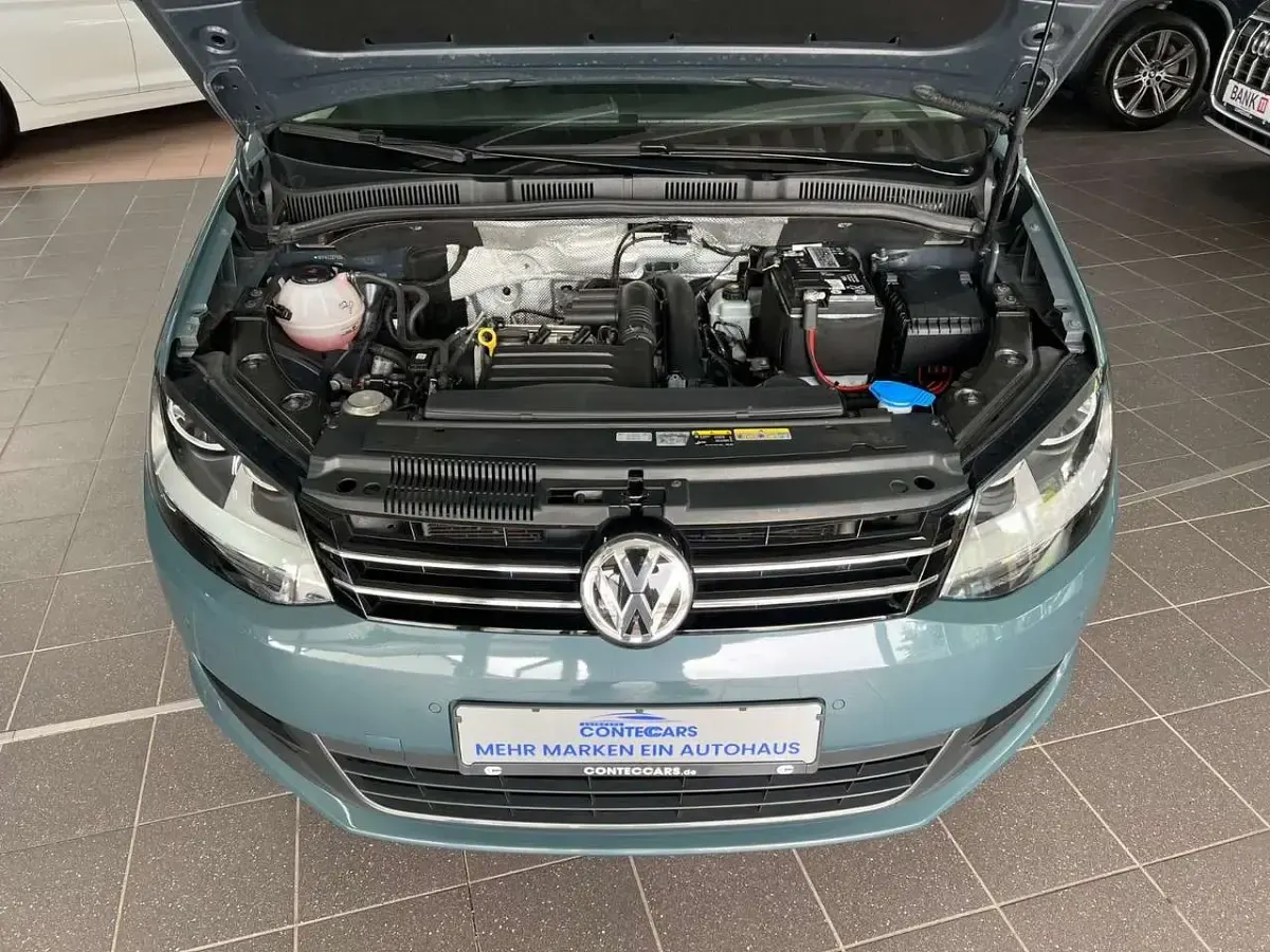 Gebraucht VW Sharan Comfortline 150 PS (110 kW) 2022 Petroleum blue Van / Kleinbus