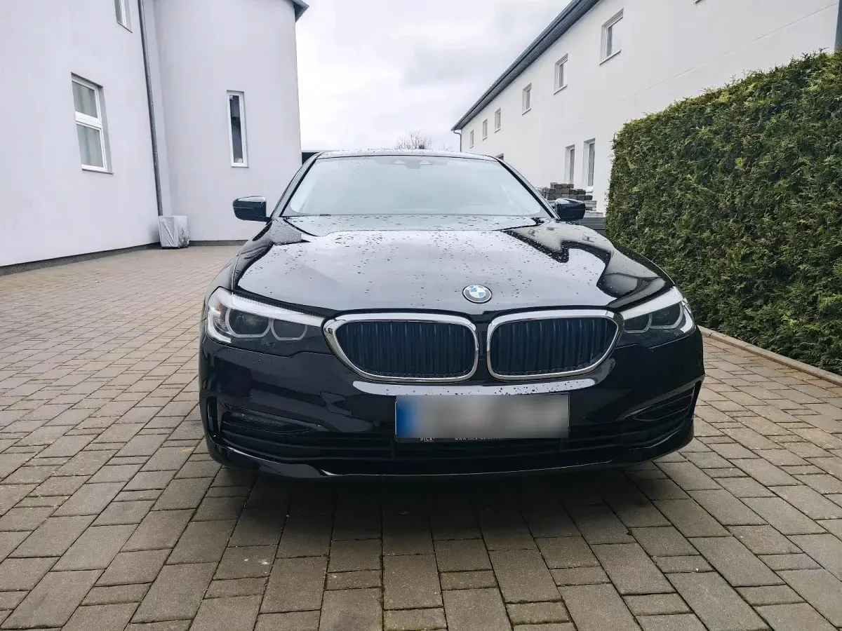 Gebraucht BMW 520 190 PS (139 kW) 2019 Schwarz Kombi