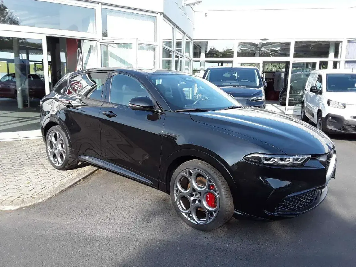 Gebraucht Alfa Romeo Tonale Veloce 160 PS (117 kW) 2024 Other SUV