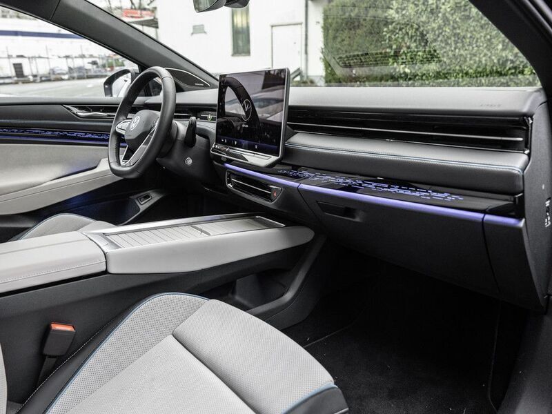 Gebraucht VW ID.7 Pro 210 kW (286 PS) 2023 Schwarz / grenadillschwarz Kleinwagen